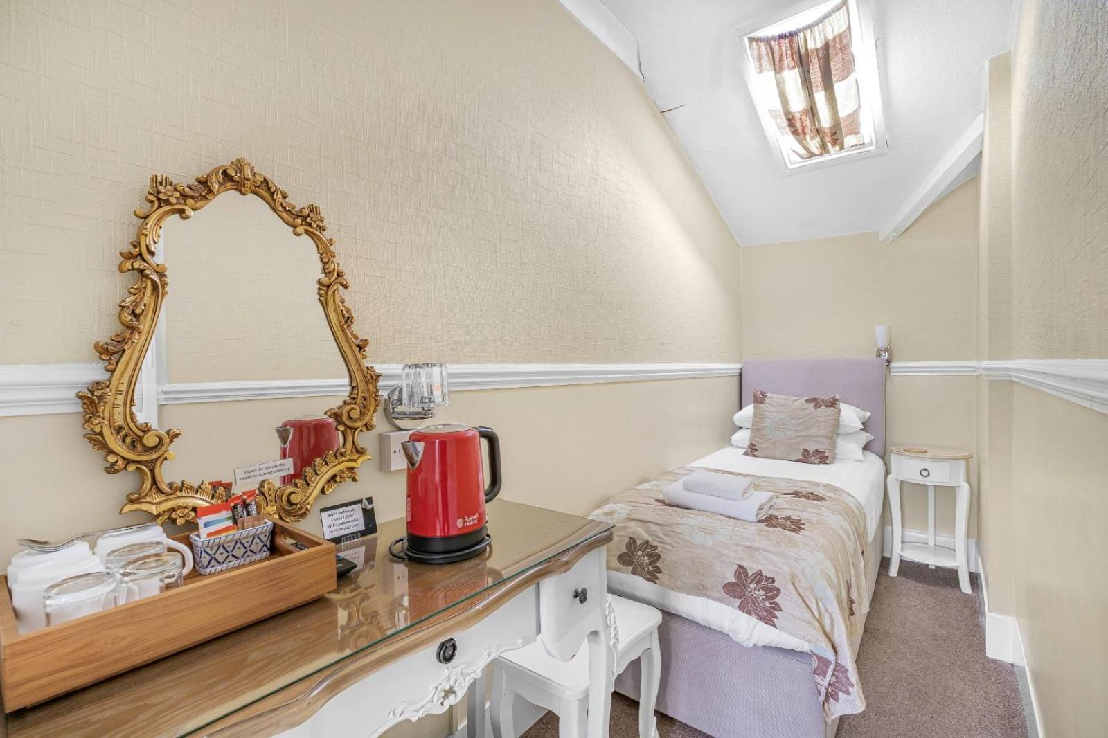 Summerlands Guest House ทอร์คิ ภายนอก รูปภาพ